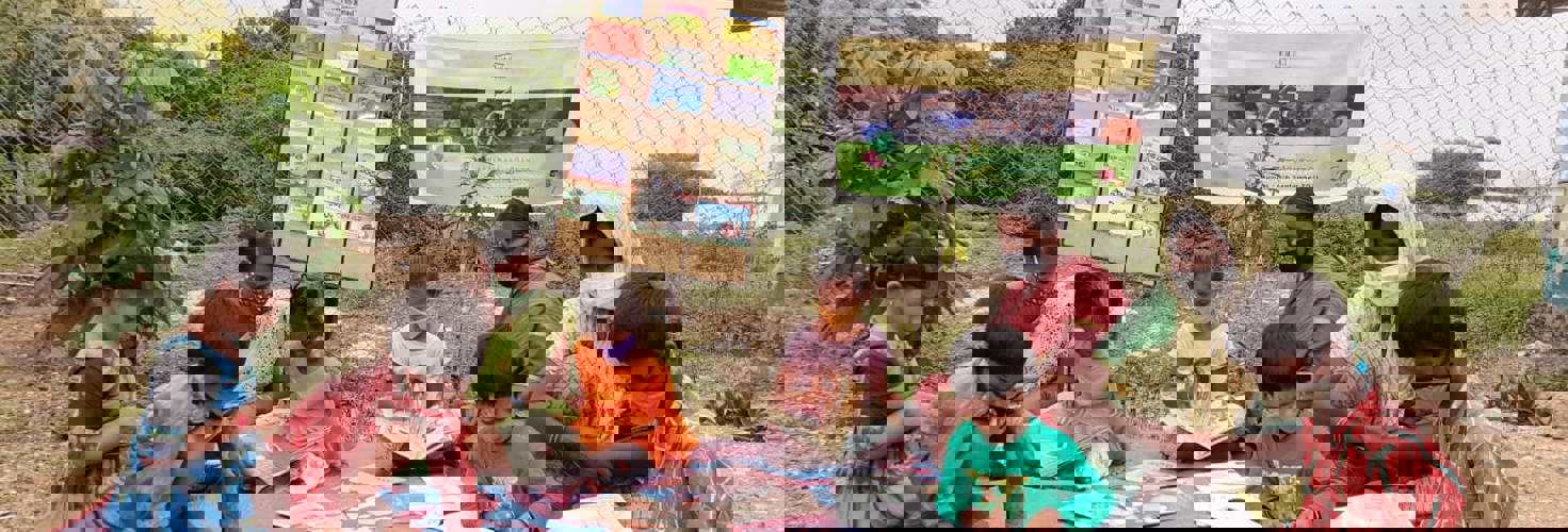 Mothers reading with children