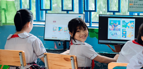 Students using Literacy Cloud at school in Vietnam